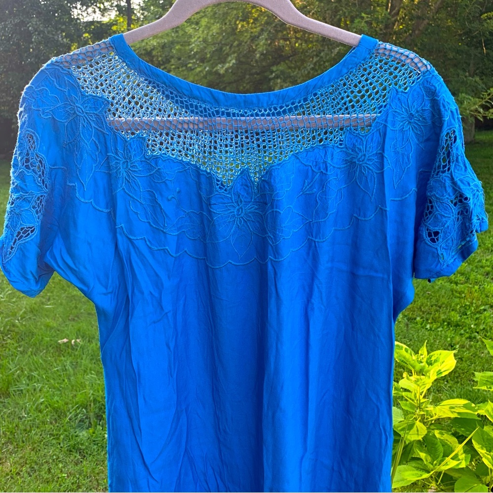 Satyuga Vintage Hawaiian Royal Blue Rayon Midi Dress w/ eyelet detail size small - Picture 5 of 17